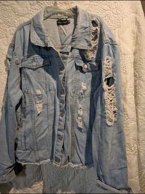 PrettyLittleThing Light Blue Jean Jacket